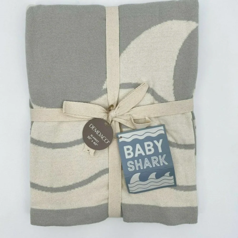 Demdaco Baby Shark Blanket Hand Woven Nautical Wave Pattern Gray Cream New